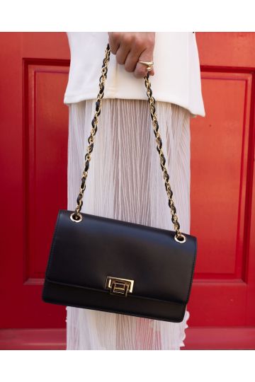 APPREHEND Black Chain Flap Medium Shoulder Bag