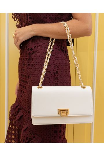 APPREHEND White Chain Flap Medium Shoulder Bag