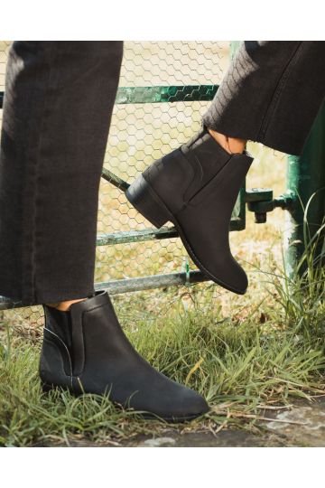 Dacre Black Flat Ankle Chelsea Boot