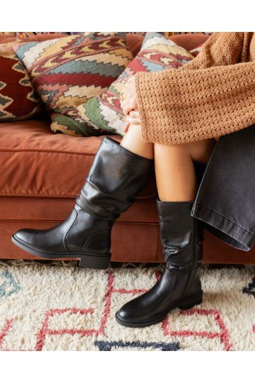Gentle Black Flat Ruched Calf Boot