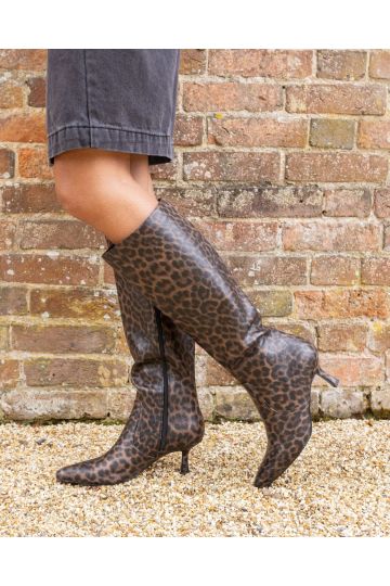 GRATEFUL Leopard Mid Stiletto Heel Point Knee Boot