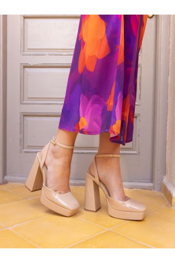 ILIKA Nude Close Toe Platform Court