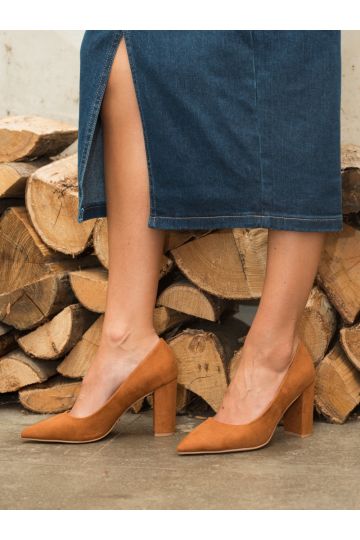 Illiana Tan Point Toe Block Heel Court Shoe