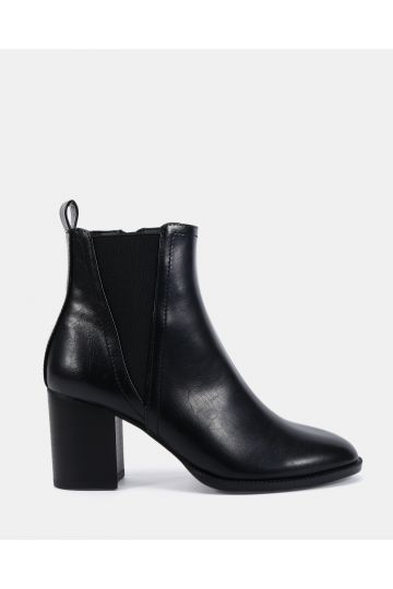 Wide Fit Jessie Black Block Heel V Chelsea Ankle Boot