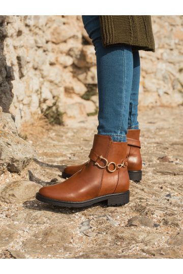 Loren Tan Hardware Detail Flat Chelsea Ankle Boot