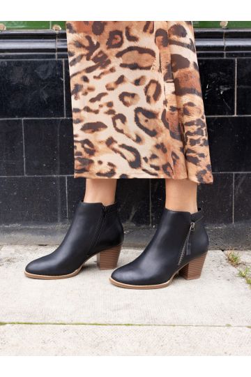 Wide Fit Lovida Black Zip Block Heel Boot