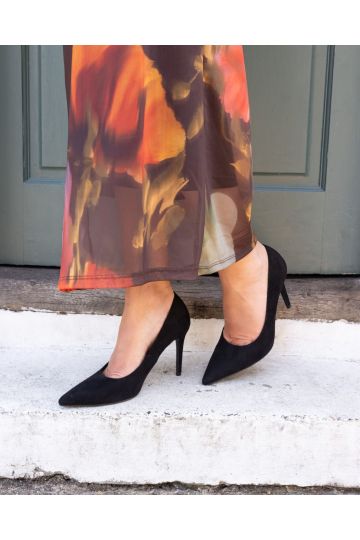 WIDE FIT IMMACULATE Black Micro Point Court Shoe