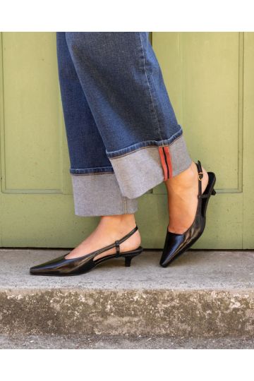 WIDE FIT IZZY Black Low Heel Slingback Point Court