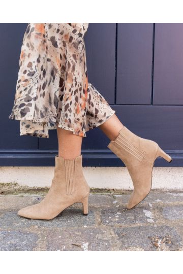 WIDE FIT KARA Taupe Low Slim Block Heel Square Point Chelsea