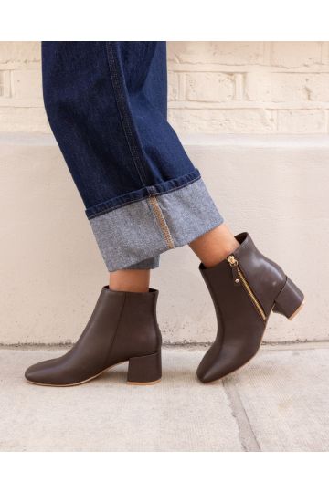 WIDE FIT KATE Brown Zip Side Square Toe Block Heel Ankle Boot