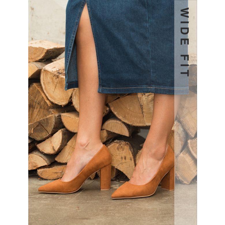Wide Fit Illiana Tan Point Toe Block Heel Court Shoe