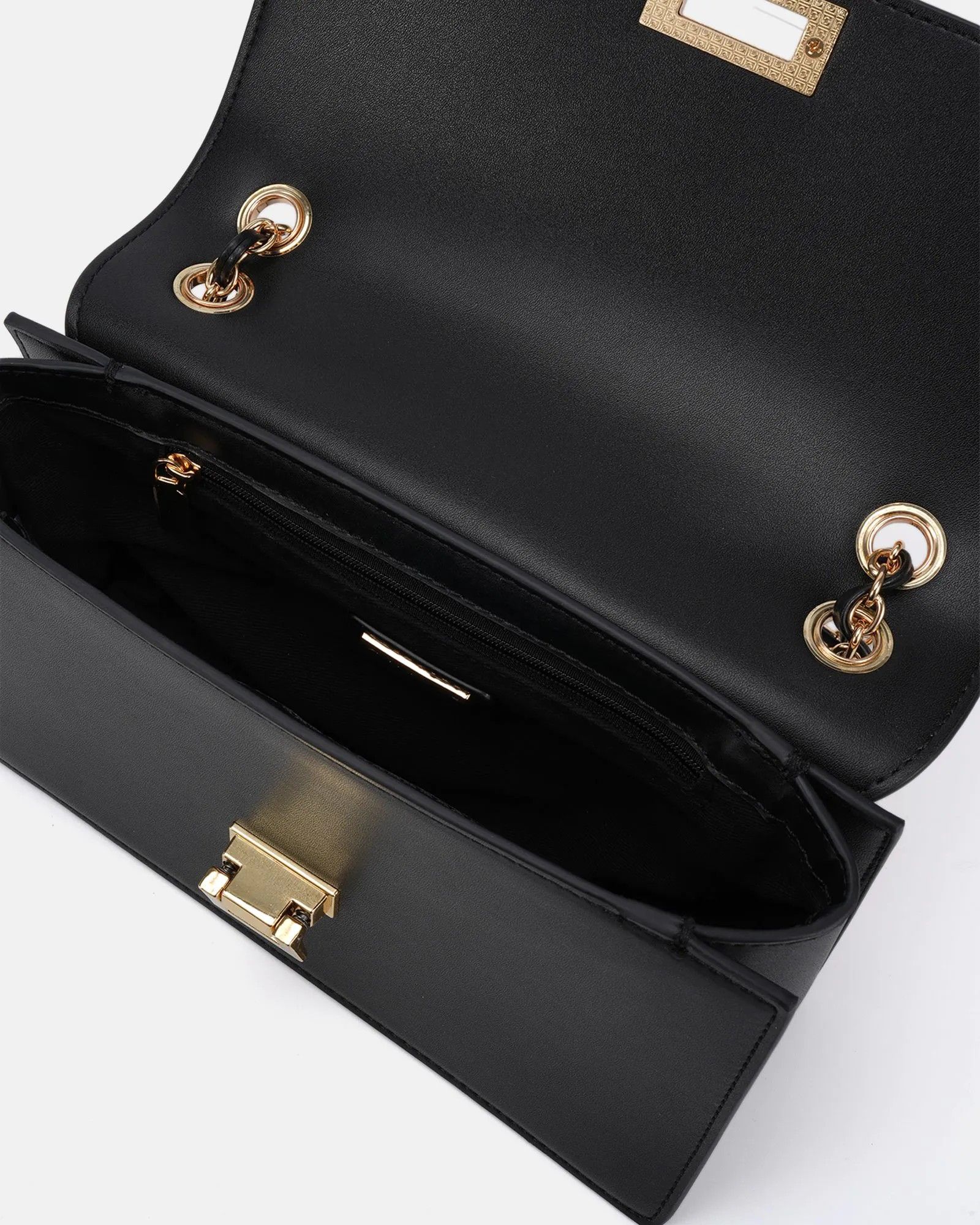 APPREHEND Black Chain Flap Medium Shoulder Bag