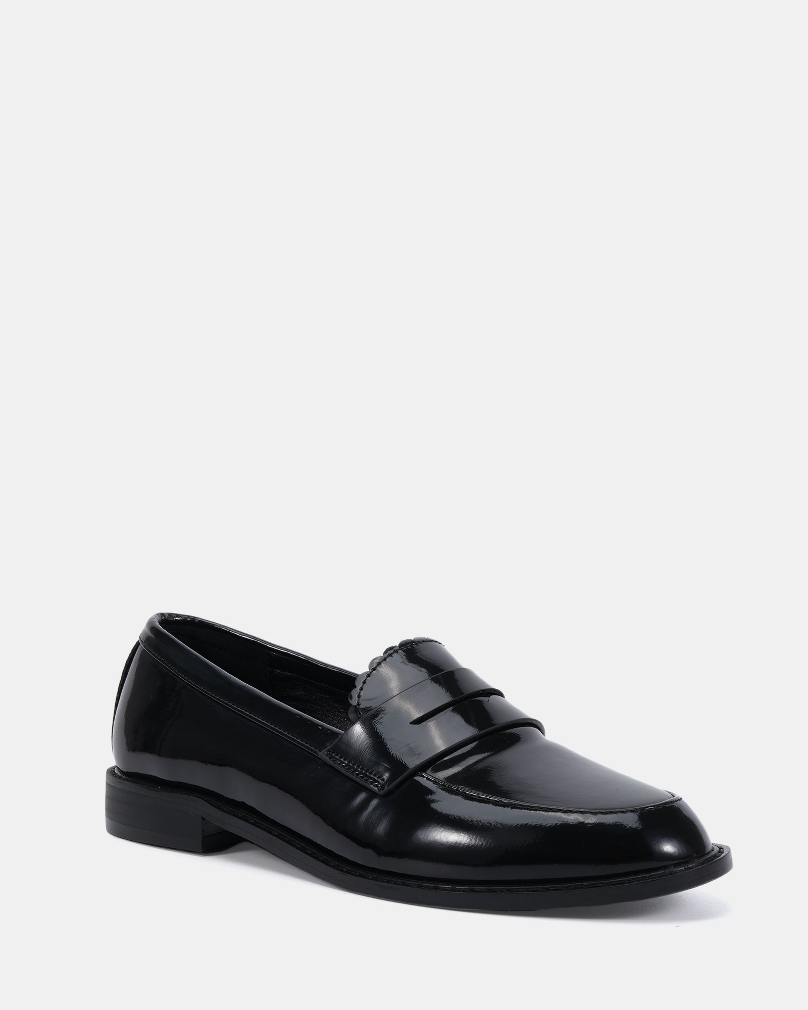 CARMELLA Black Loafer