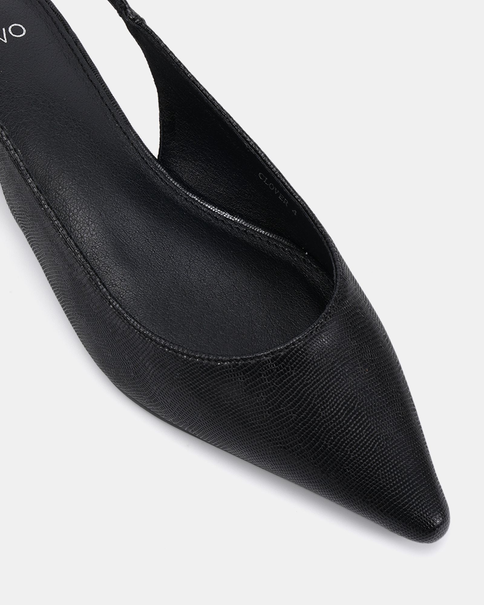 CLOVER Black Point Toe Low Heel Slingback