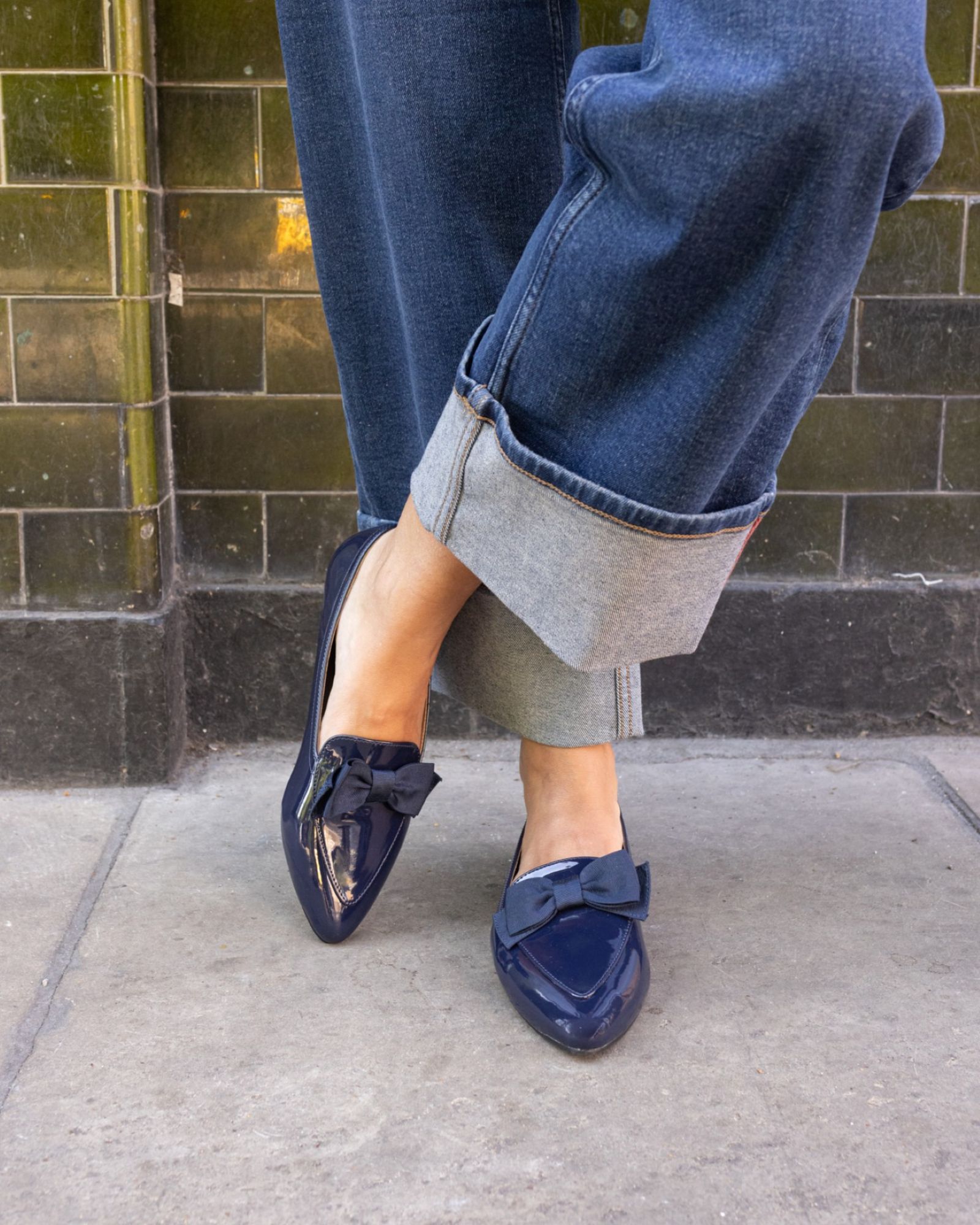 COCO Navy Bow Flat Point Shoe