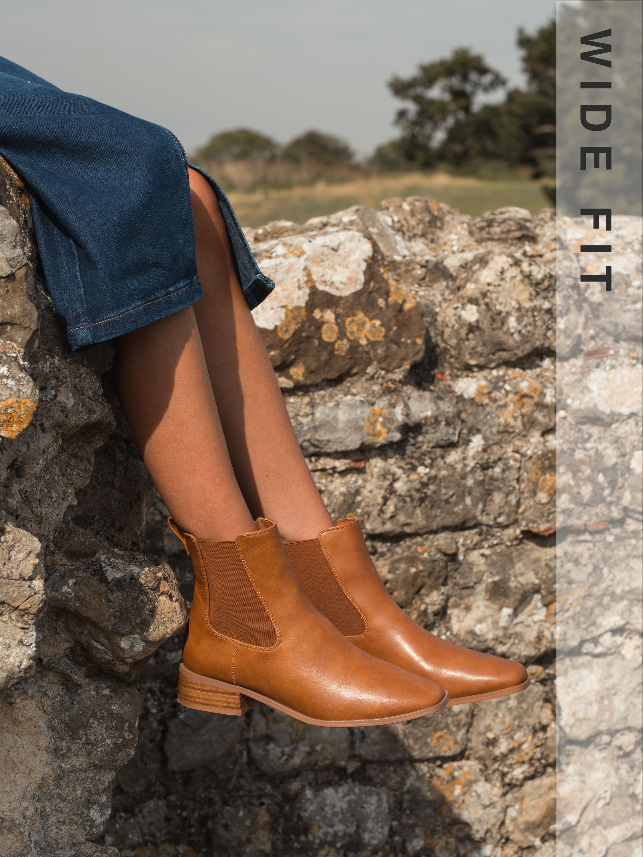 Wide Fit Daishiro Tan Flat Ankle Chelsea Boot