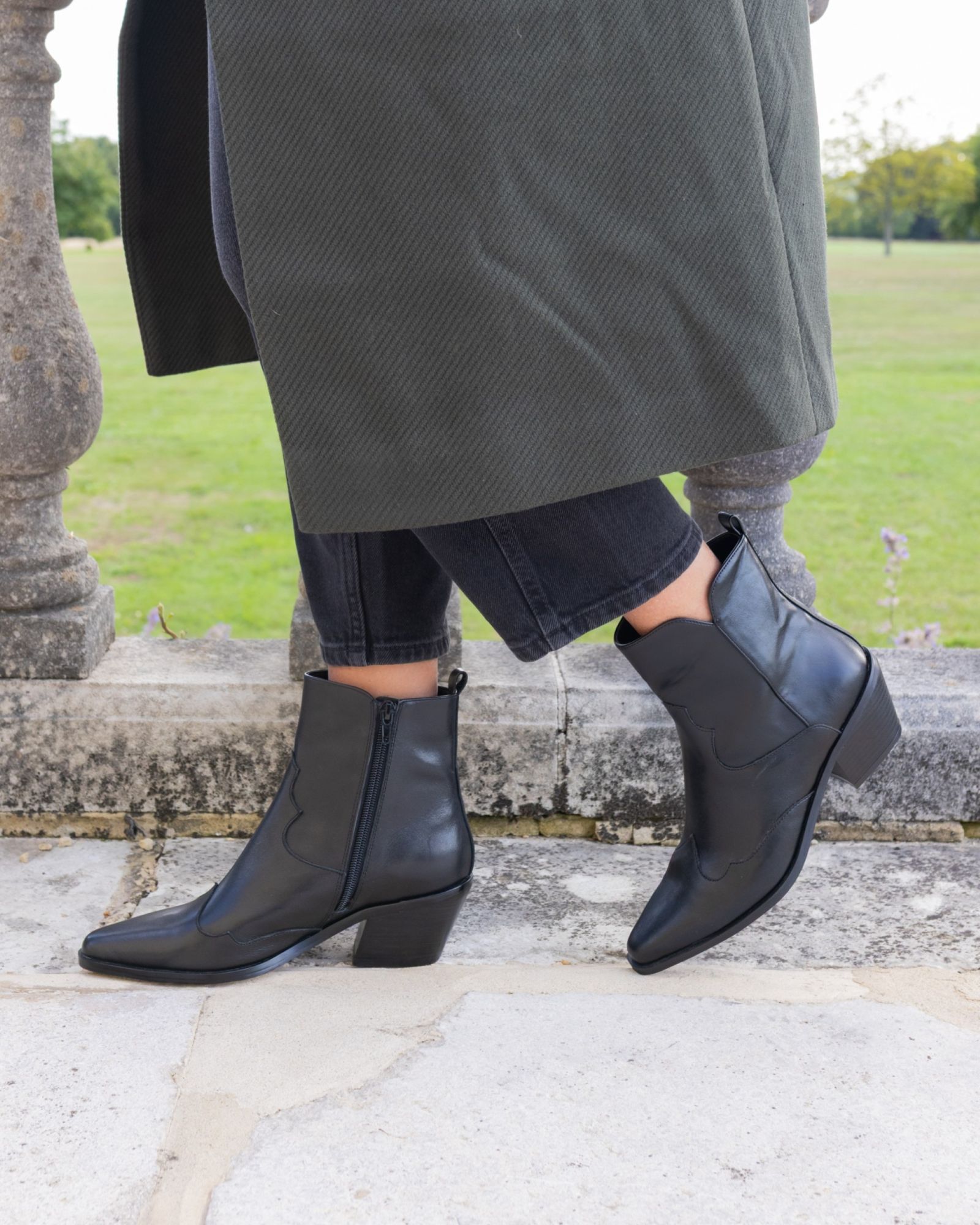 DIABLO Black Low Heel Western Boot