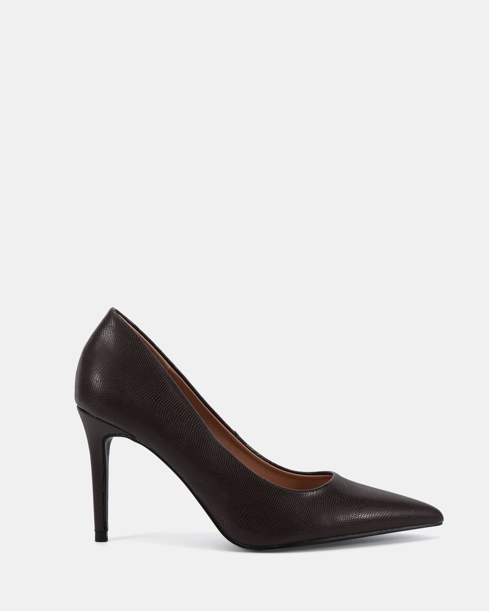 WIDE FIT IMMACULATE Brown Point Court Shoe