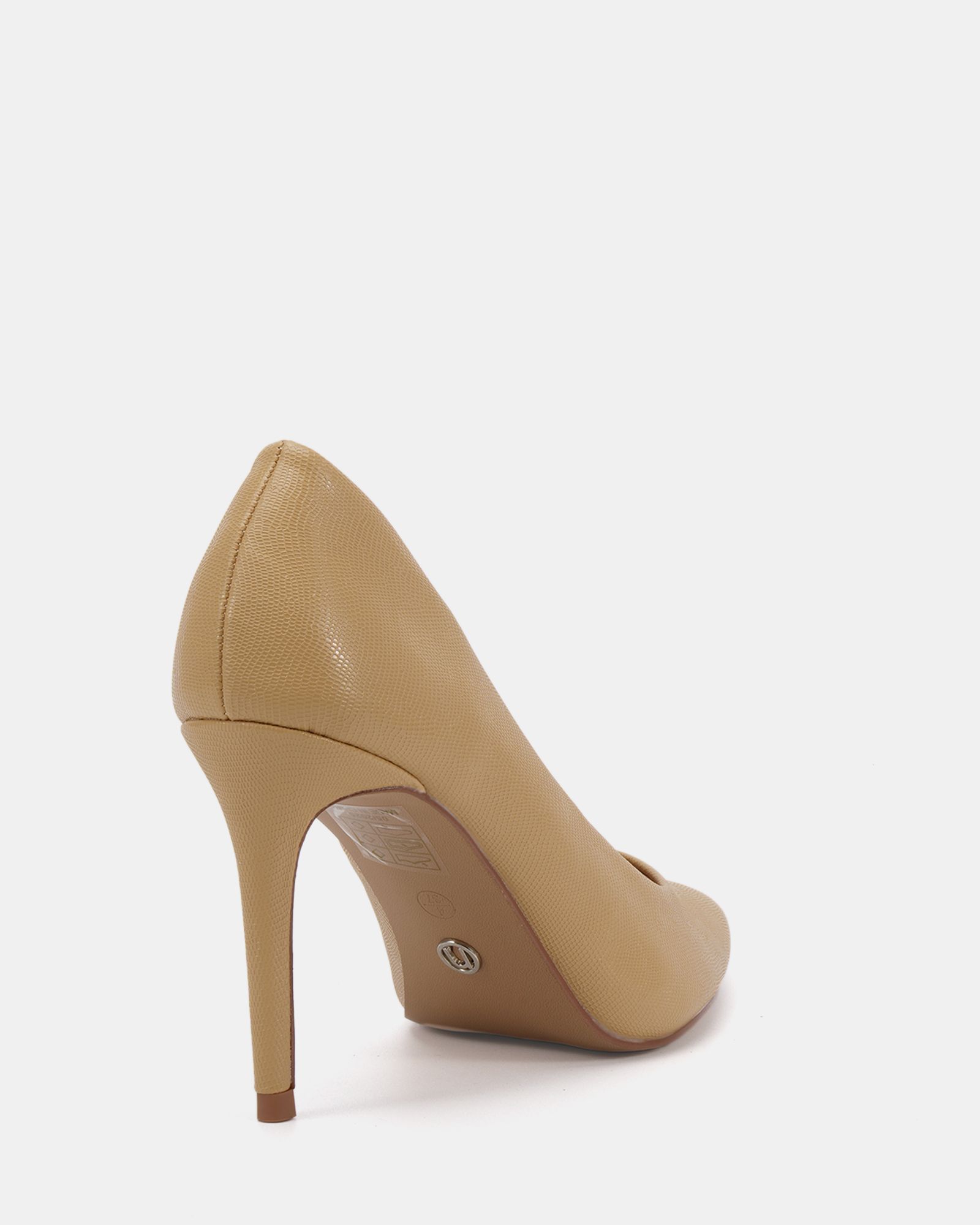 IMMACULATE Natural Point Court Shoe