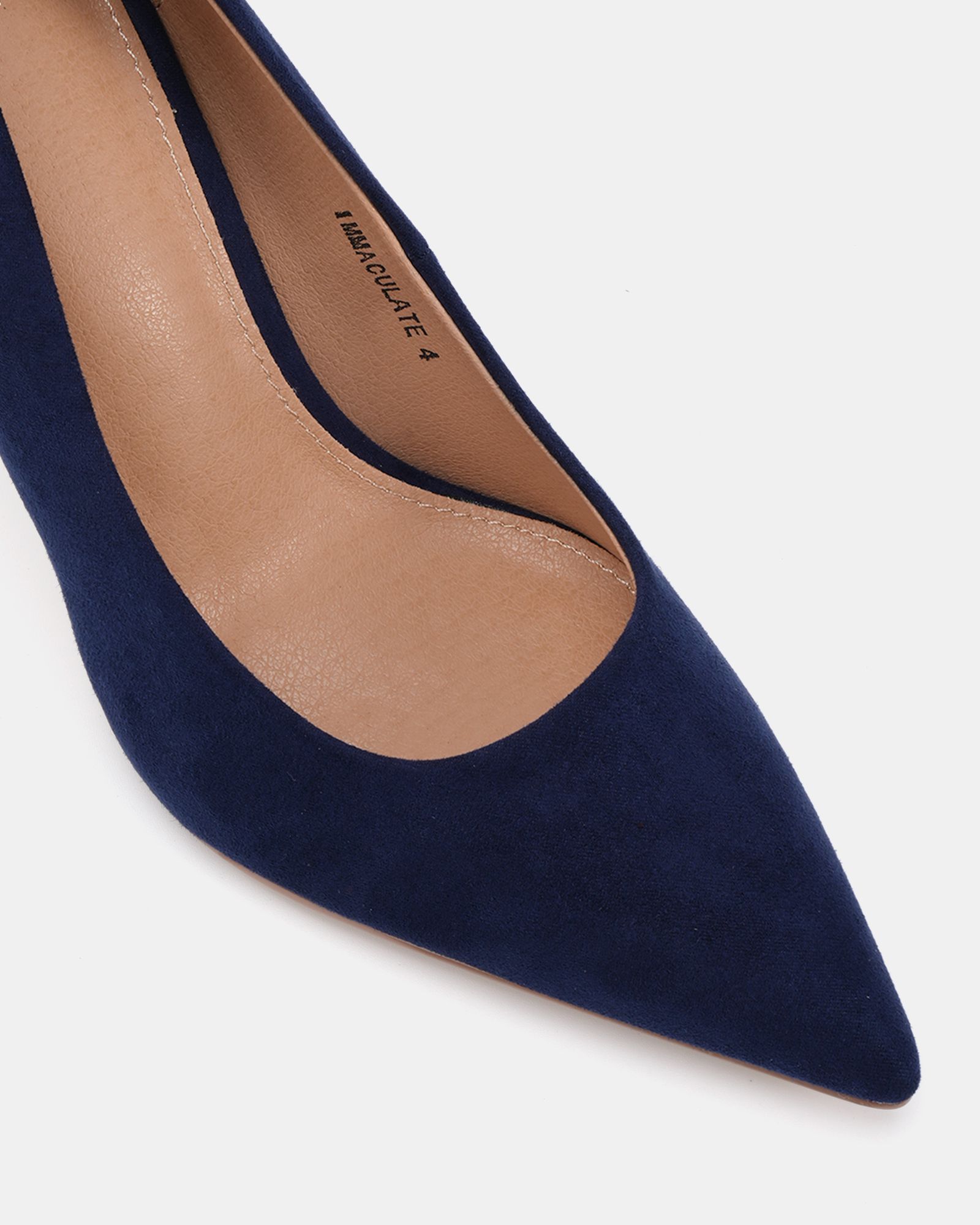 IMMACULATE Navy Point Court Shoe
