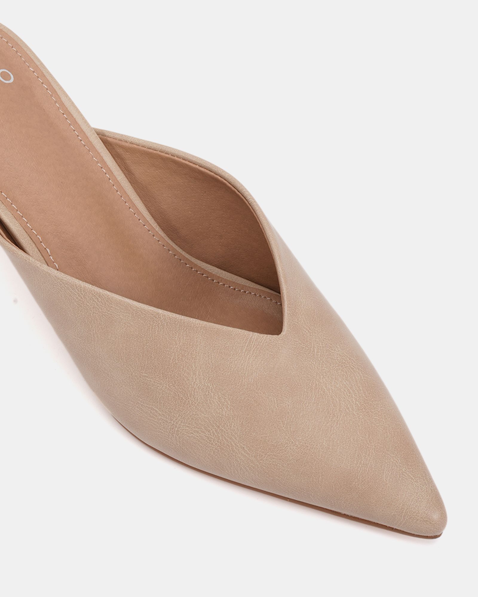 IMOGEN Natural V Cut Point Toe Mid Heel Mule