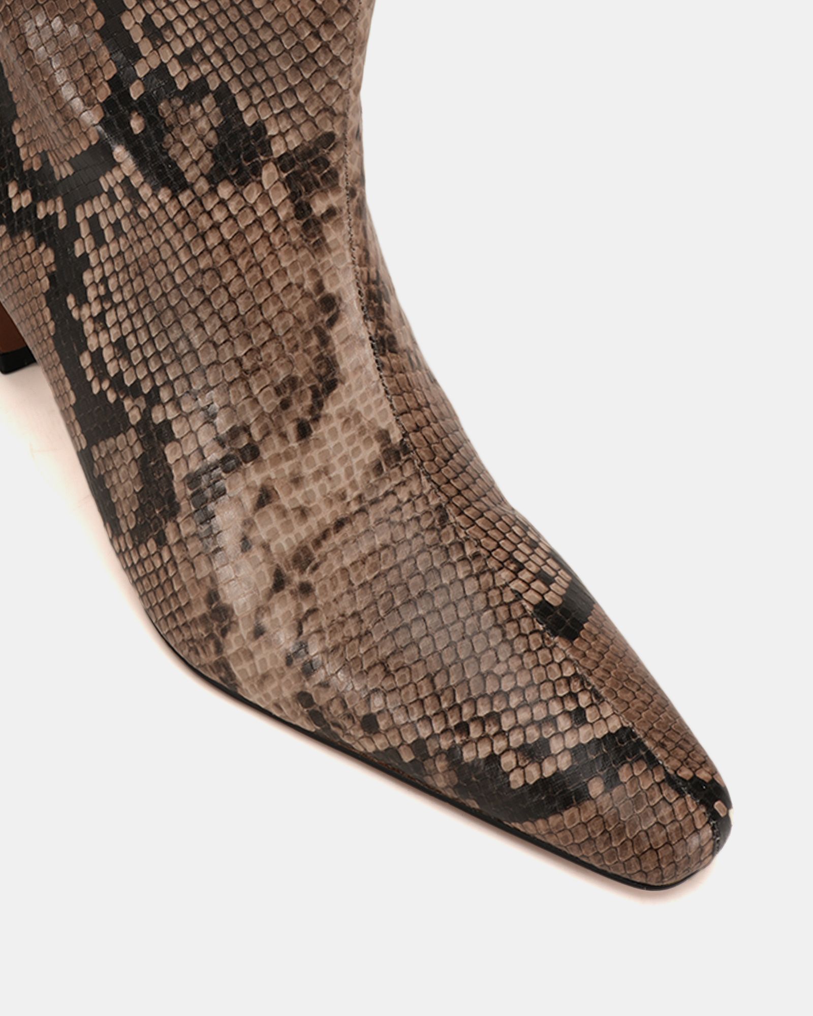 Grace Snake Mid heel point ruched knee boot