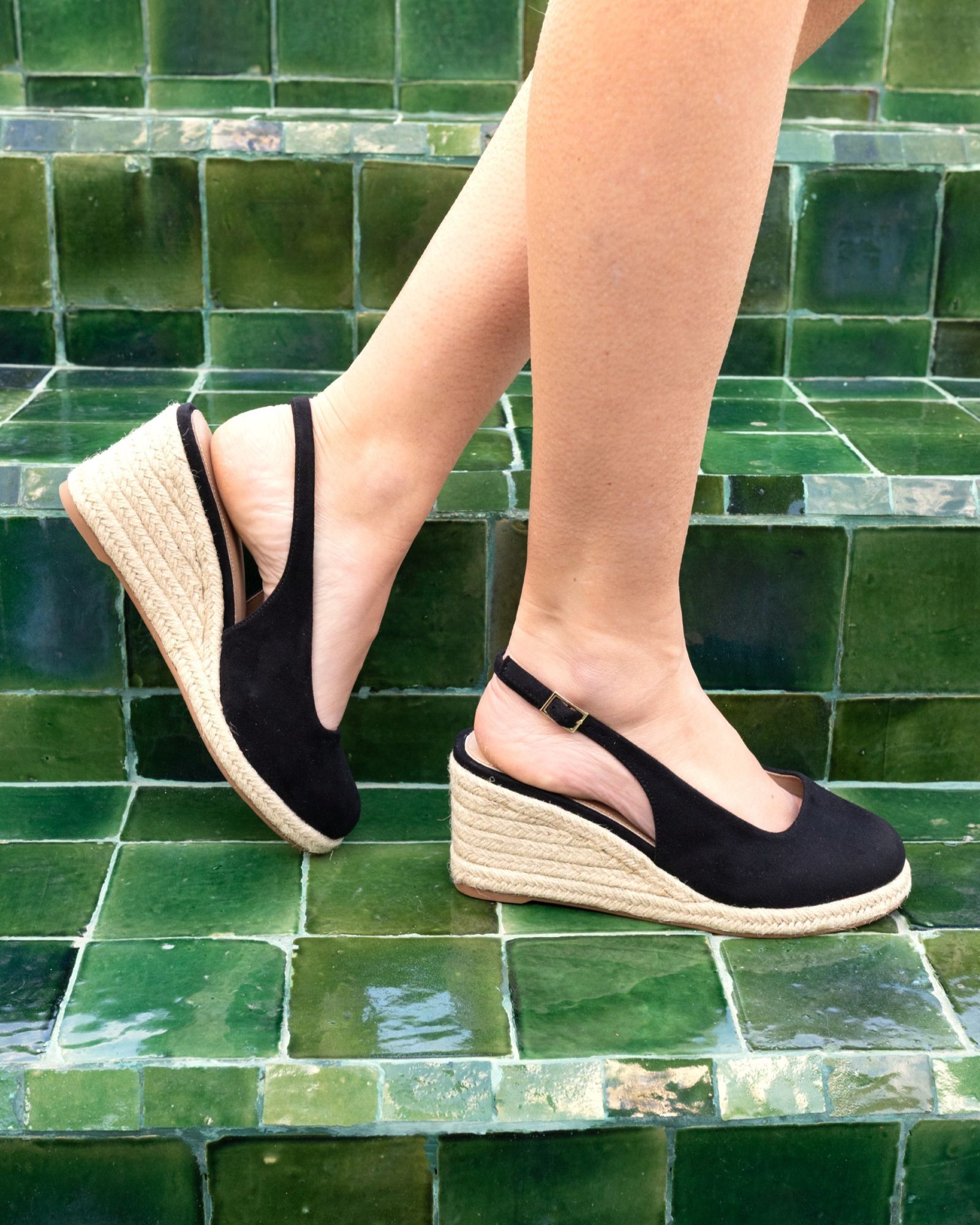 WIDE FIT BAHAMAS Black Closed Toe Slingback Mid Espadrille We